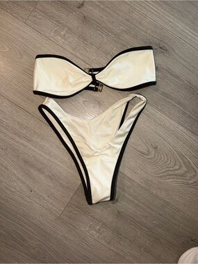 Hard Swimwear set